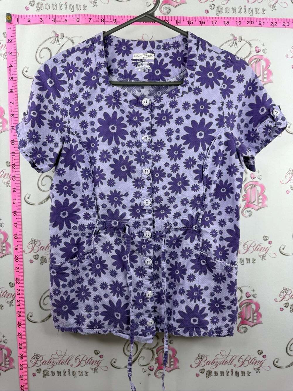 HEALTH PRO scrub Women’s Lavender & Purple Floral Button-Front Tee tie up